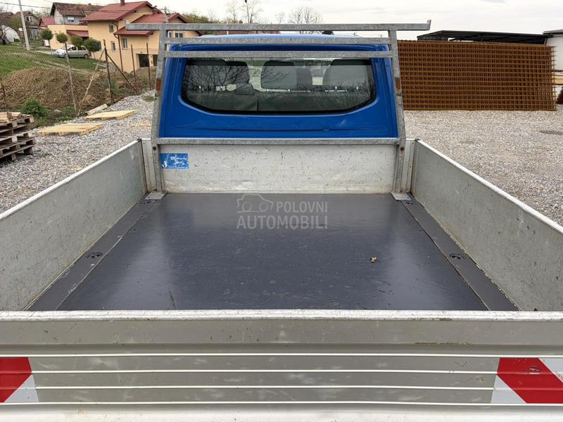 Volkswagen Transporter T5 2.5 TDI