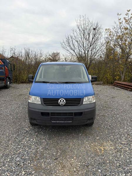 Volkswagen Transporter T5 2.5 TDI
