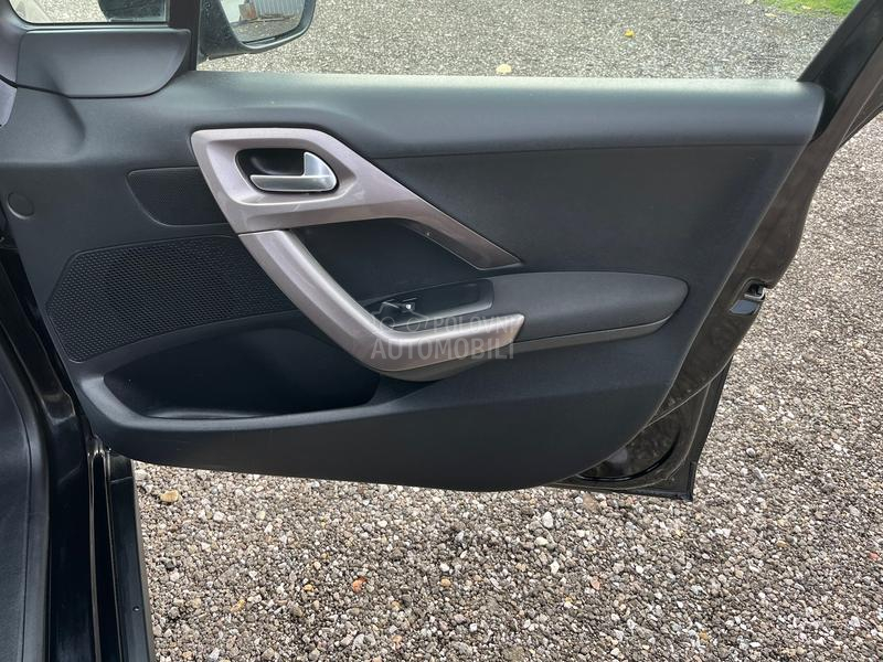 Peugeot 2008 1.6 hdi Exclusive