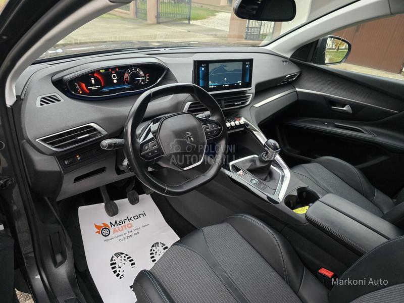 Peugeot 3008 1.2 Puretech/Allure