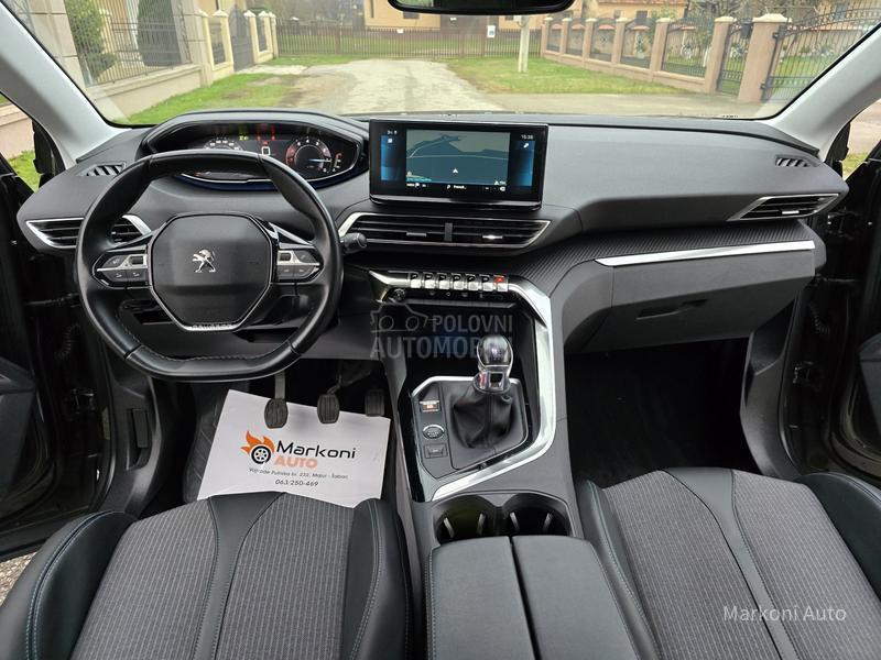 Peugeot 3008 1.2 Puretech/Allure