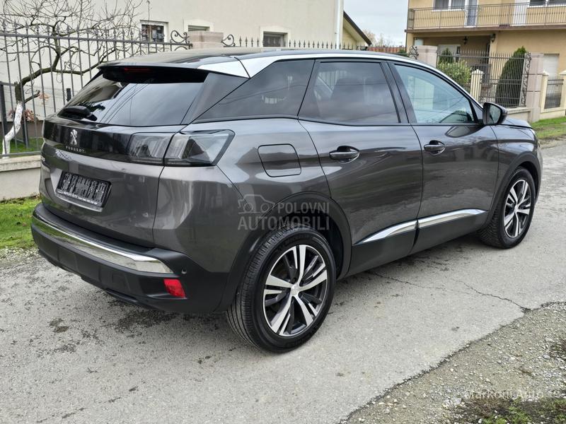 Peugeot 3008 1.2 Puretech/Allure