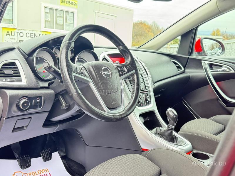 Opel Astra J L E D  F U L  T O P