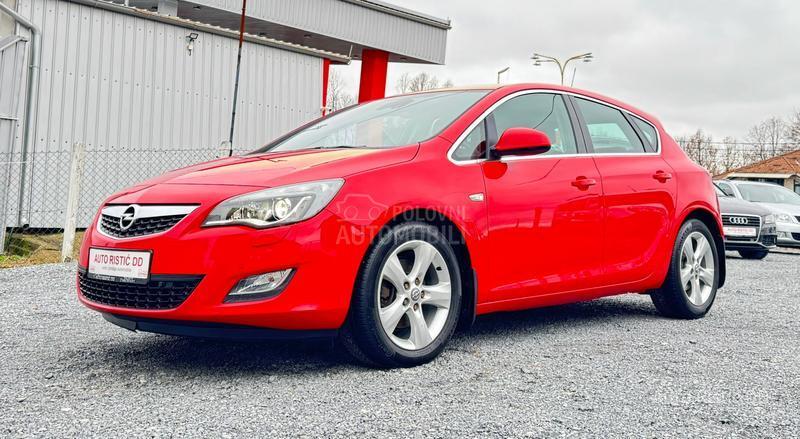 Opel Astra J L E D  F U L  T O P