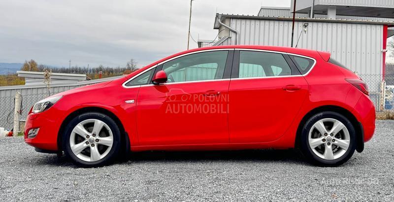 Opel Astra J L E D  F U L  T O P