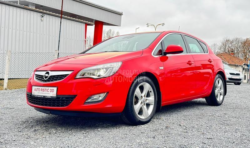 Opel Astra J L E D  F U L  T O P