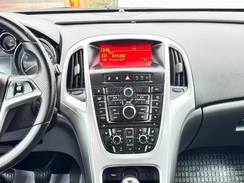 Opel Astra J L E D  F U L  T O P