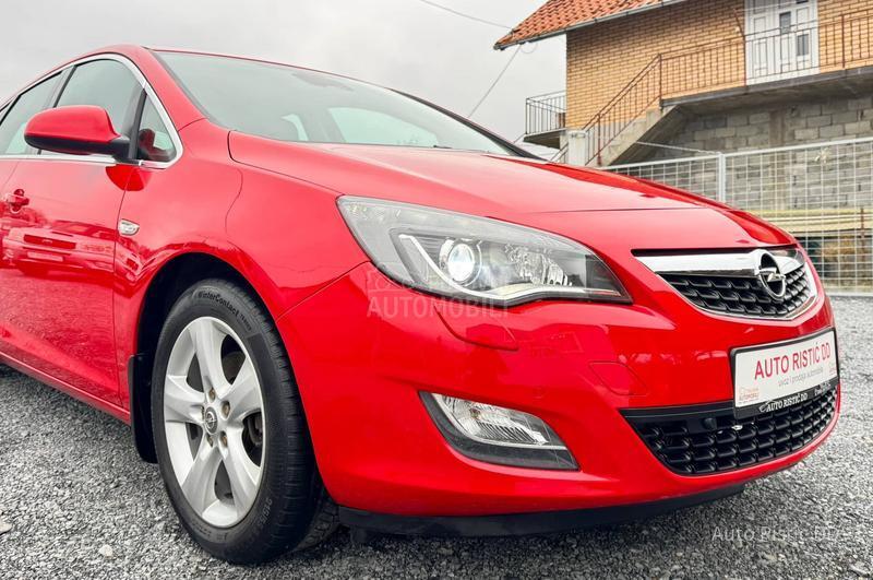 Opel Astra J L E D  F U L  T O P