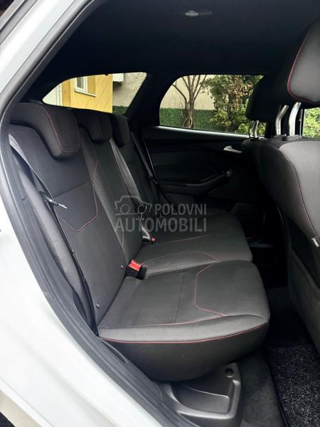 Ford Focus 1.0 EcoBoost ST/ CH