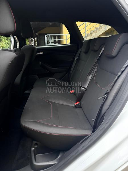 Ford Focus 1.0 EcoBoost ST/ CH