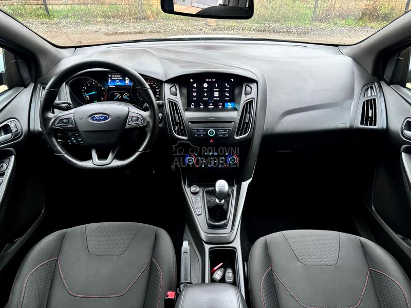 Ford Focus 1.0 EcoBoost ST/ CH