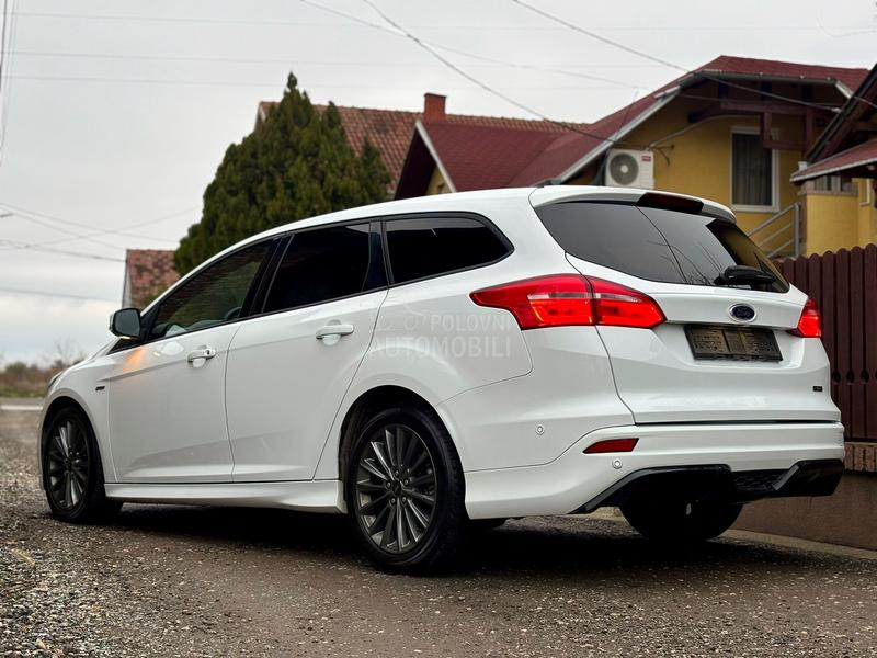 Ford Focus 1.0 EcoBoost ST/ CH