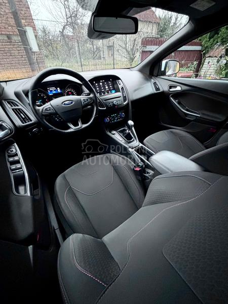 Ford Focus 1.0 EcoBoost ST/ CH