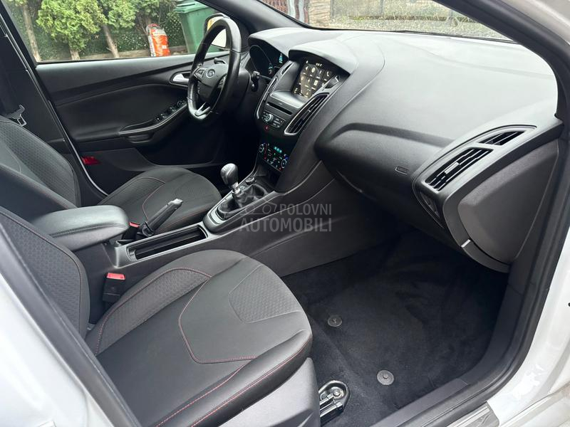 Ford Focus 1.0 EcoBoost ST/ CH