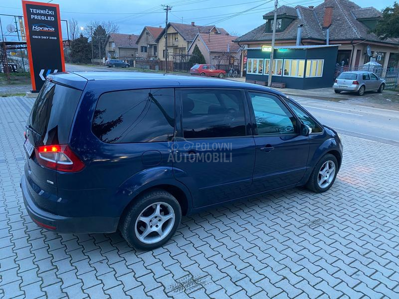 Ford Galaxy 