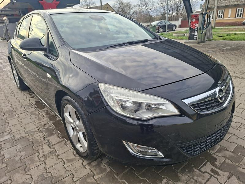 Opel Astra J 1.7cdti