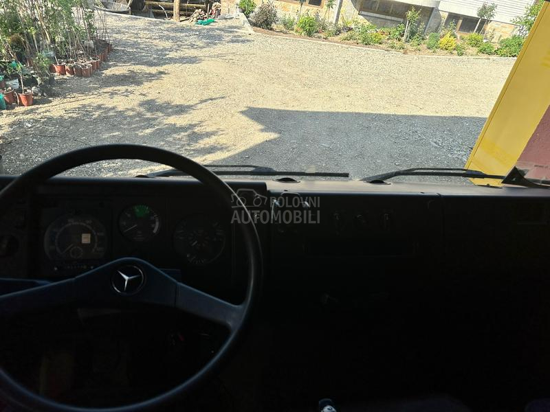 Mercedes Benz 1320