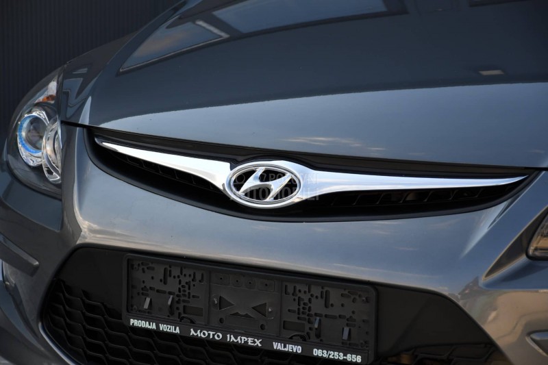 Hyundai i30 1.6 CRDI / AUT / CH