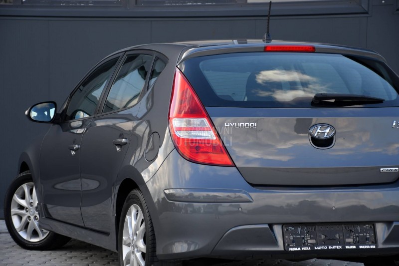 Hyundai i30 1.6 CRDI / AUT / CH