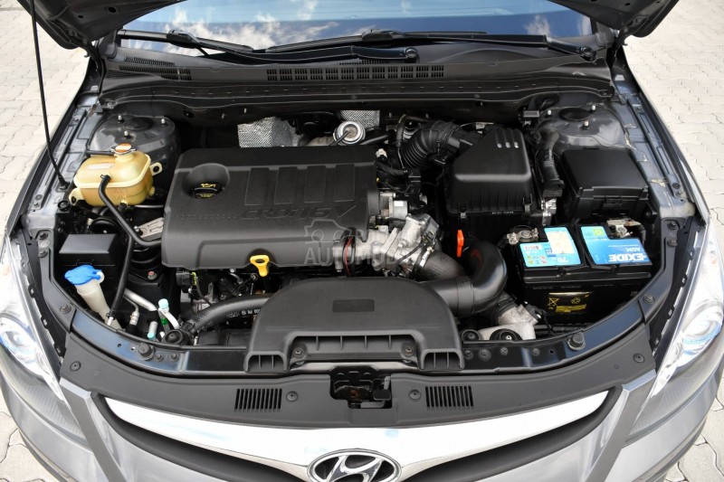 Hyundai i30 1.6 CRDI / AUT / CH