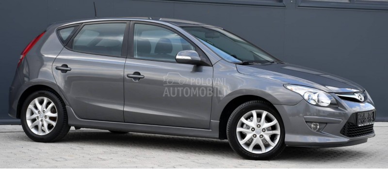 Hyundai i30 1.6 CRDI / AUT / CH