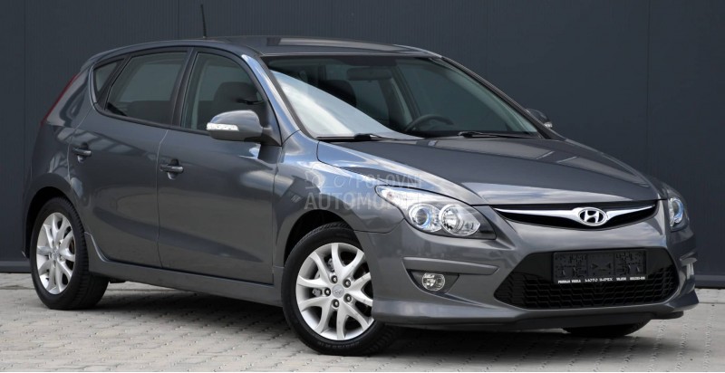 Hyundai i30 1.6 CRDI / AUT / CH