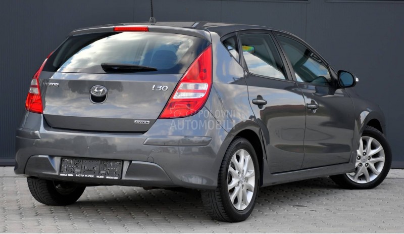 Hyundai i30 1.6 CRDI / AUT / CH