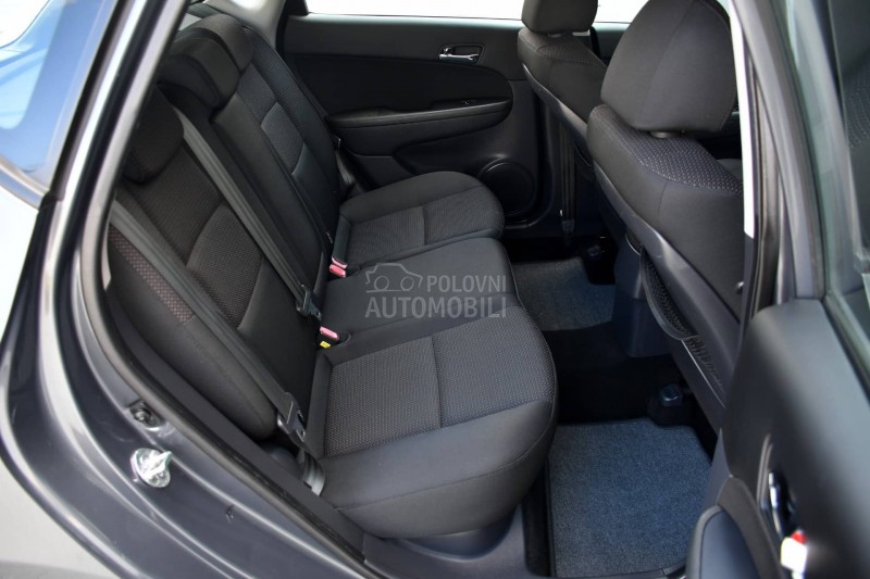 Hyundai i30 1.6 CRDI / AUT / CH