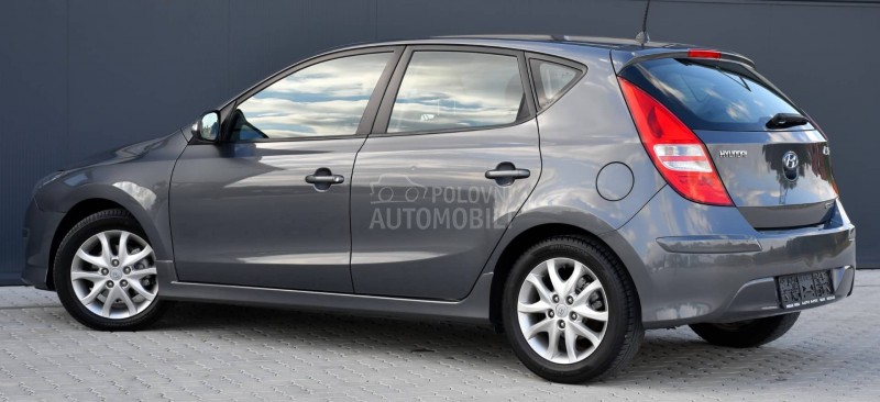 Hyundai i30 1.6 CRDI / AUT / CH
