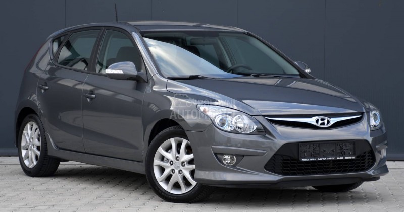 Hyundai i30 1.6 CRDI / AUT / CH