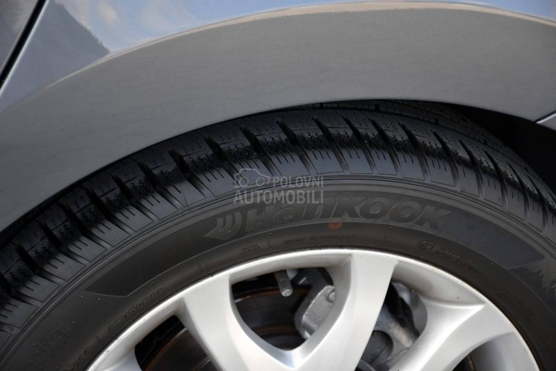 Hyundai i30 1.6 CRDI / AUT / CH