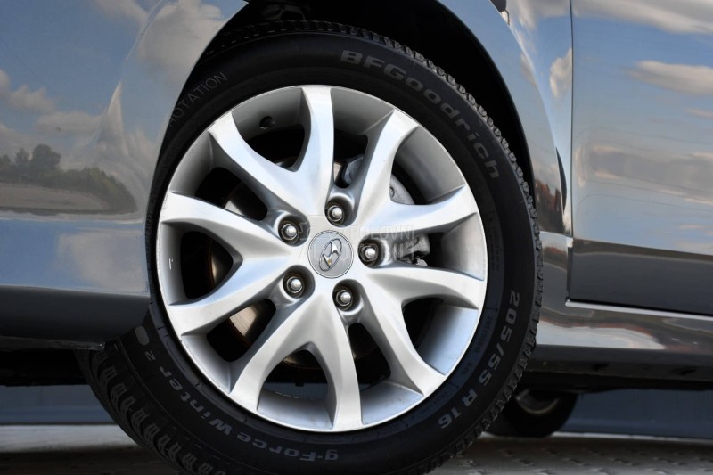 Hyundai i30 1.6 CRDI / AUT / CH