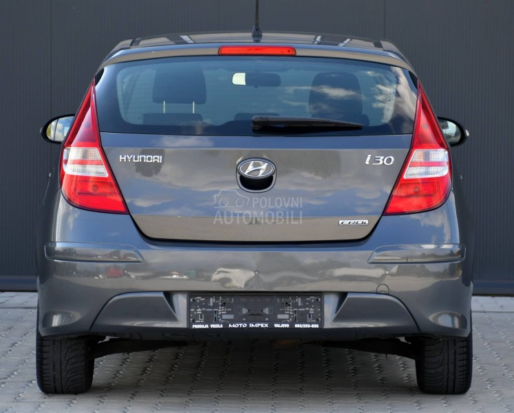 Hyundai i30 1.6 CRDI / AUT / CH