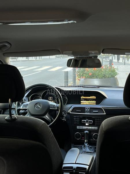 Mercedes Benz C 220 2.1 CDI