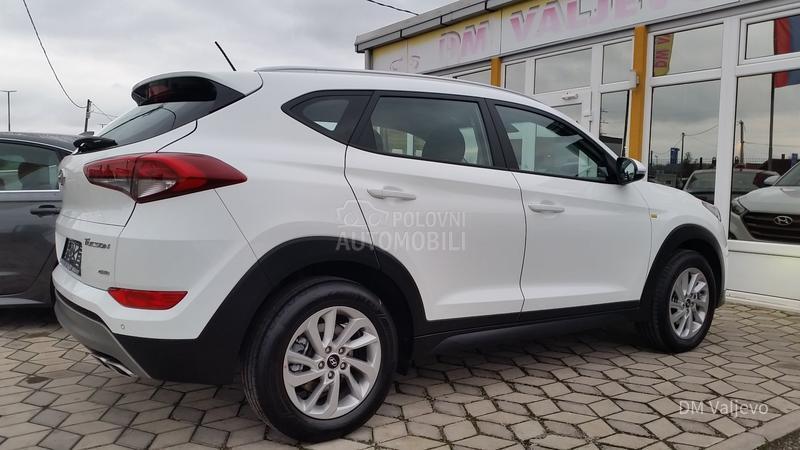 Hyundai Tucson 2.0 CRDI 4WD/KA0 N0V