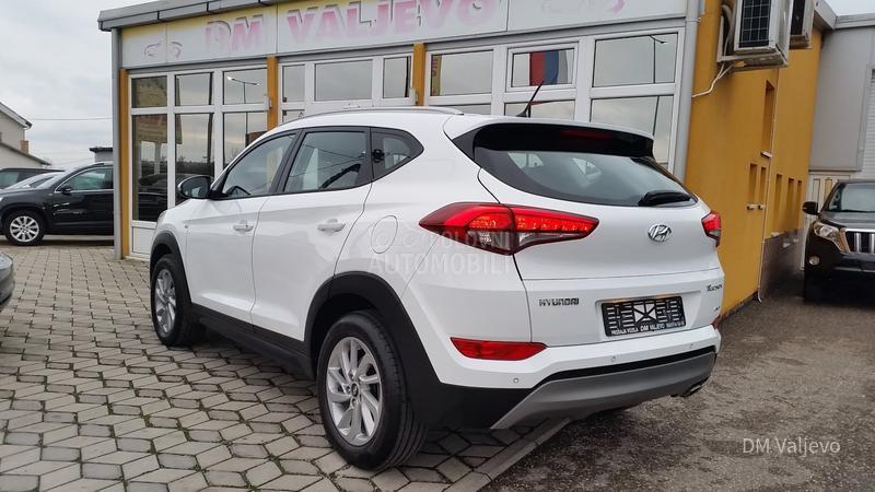 Hyundai Tucson 2.0 CRDI 4WD/KA0 N0V