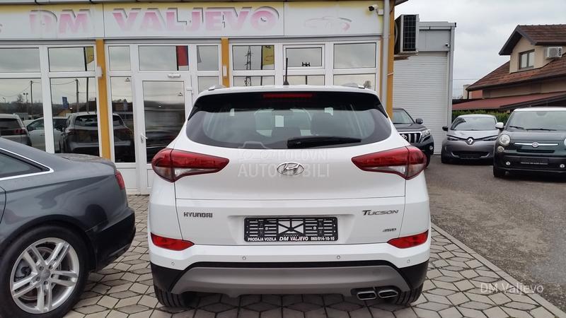 Hyundai Tucson 2.0 CRDI 4WD/KA0 N0V