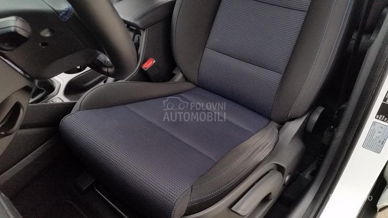 Hyundai Tucson 2.0 CRDI 4WD/KA0 N0V