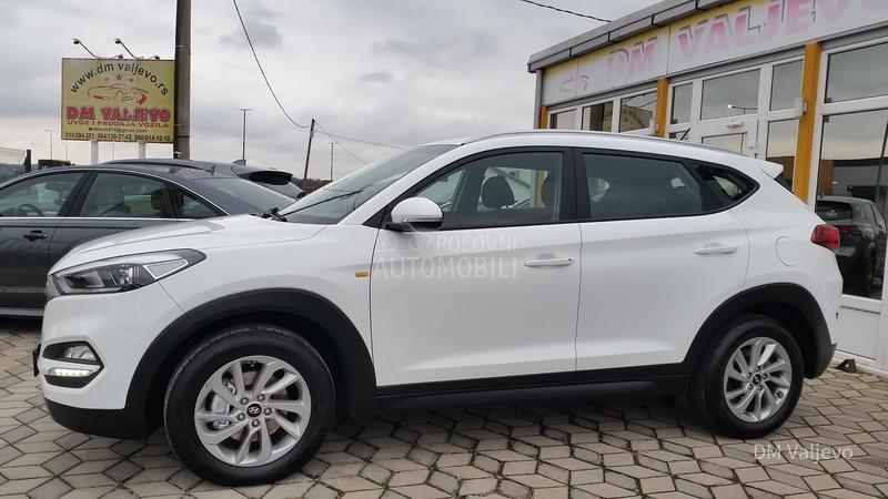 Hyundai Tucson 2.0 CRDI 4WD/KA0 N0V