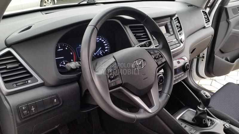 Hyundai Tucson 2.0 CRDI 4WD/KA0 N0V