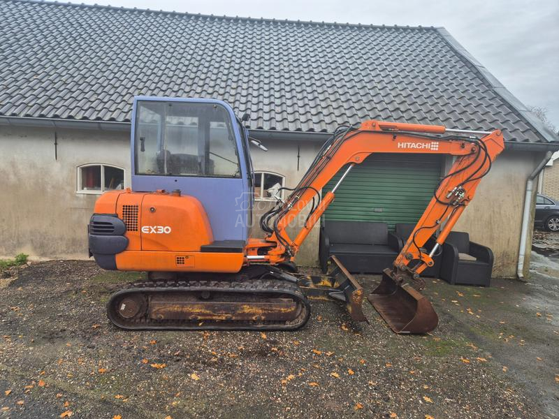 Hitachi EX30