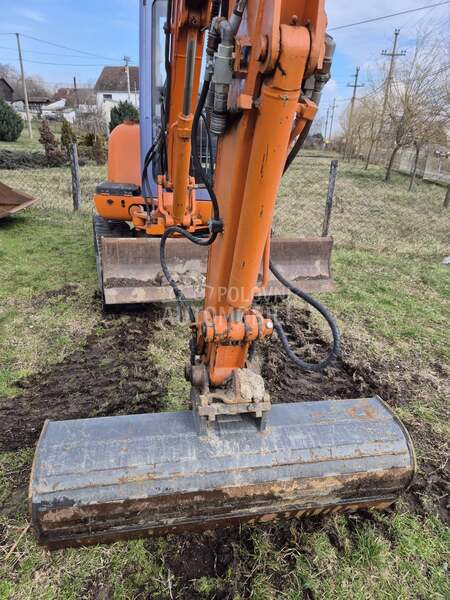 Hitachi EX30