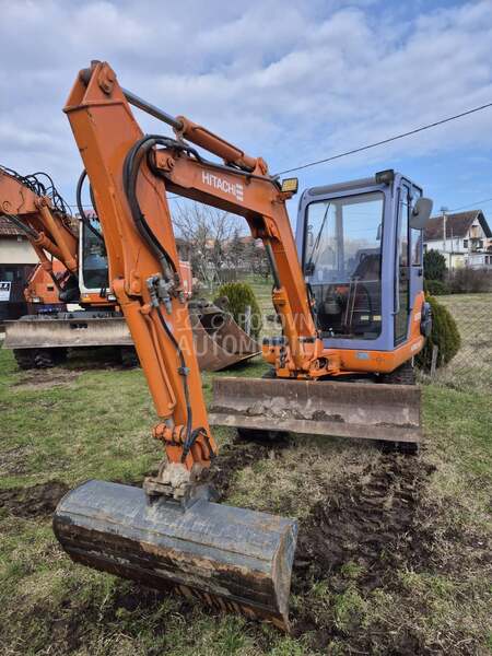 Hitachi EX30