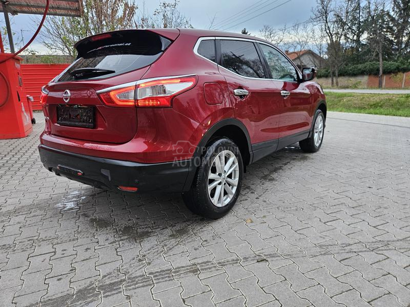 Nissan Qashqai 1.2