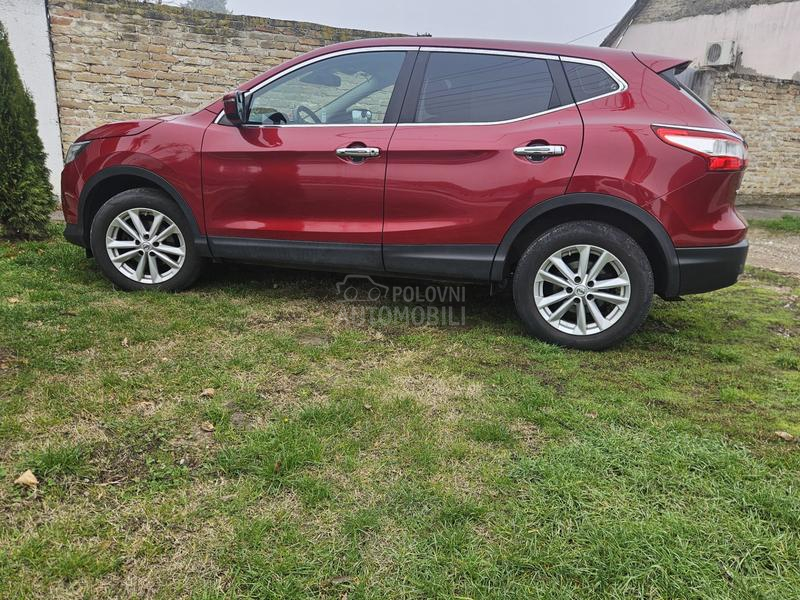 Nissan Qashqai 1.2