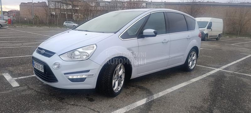 Ford S-Max 2.0 tdci TITANIJUM