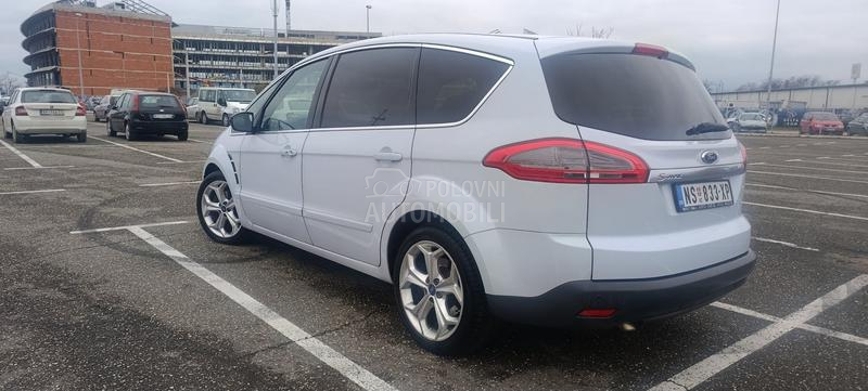 Ford S-Max 2.0 tdci TITANIJUM