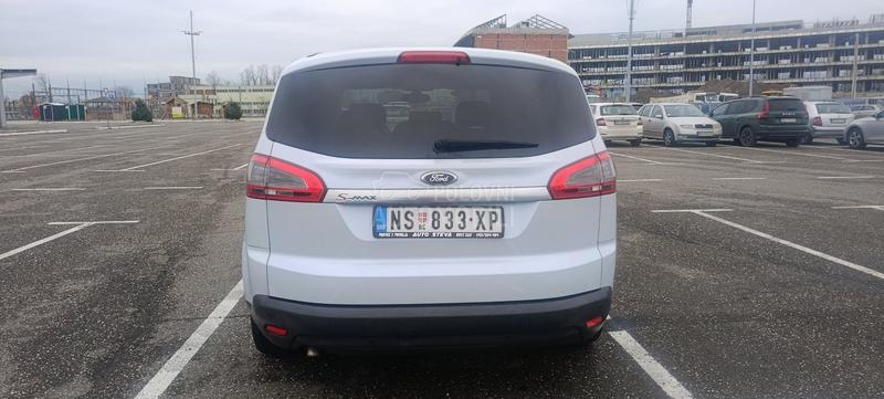 Ford S-Max 2.0 tdci TITANIJUM