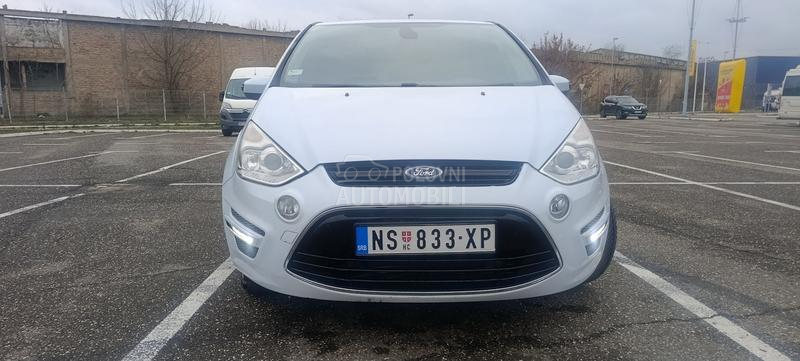 Ford S-Max 2.0 tdci TITANIJUM