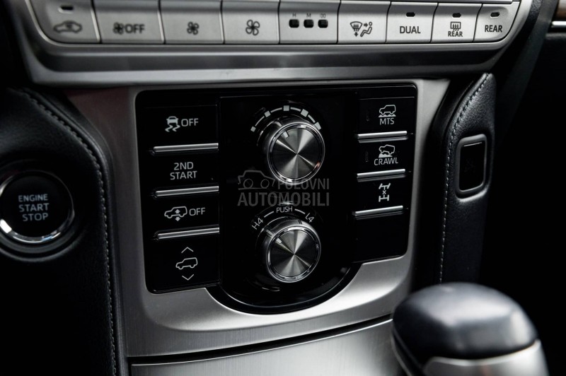 Toyota Land Cruiser PREMIUM/7 SEDIŠTA